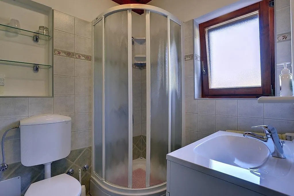 Villa Angelo & Marija Sveti Lovreč Pazenatički Ferienhaus